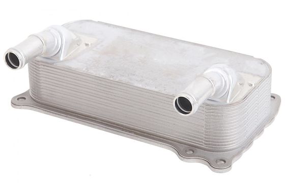 9A110745010 Motorteile Ölkühler