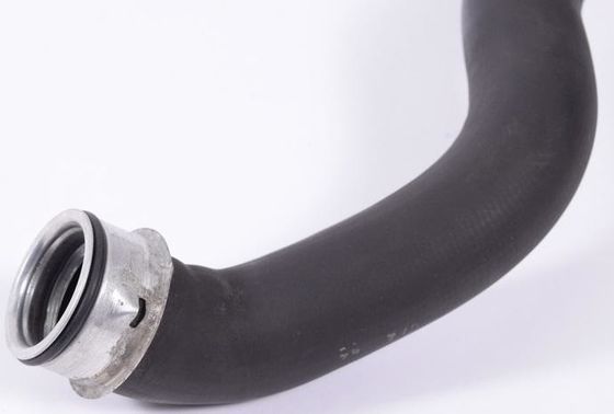 2115013582 Motorteile Kühlwasserrohr